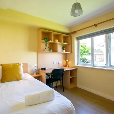 Spacious 5 Bedroom House Feriehus Galway