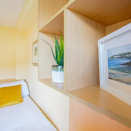 Spacious 5 Bedroom House Feriehus