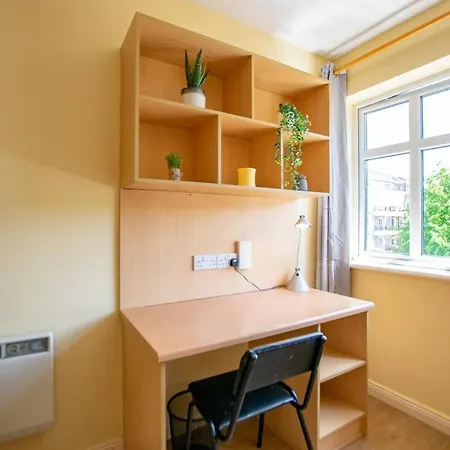 Spacious 5 Bedroom House