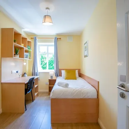 Feriehus Spacious 5 Bedroom House