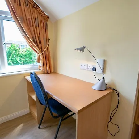 Spacious 5 Bedroom House Galway