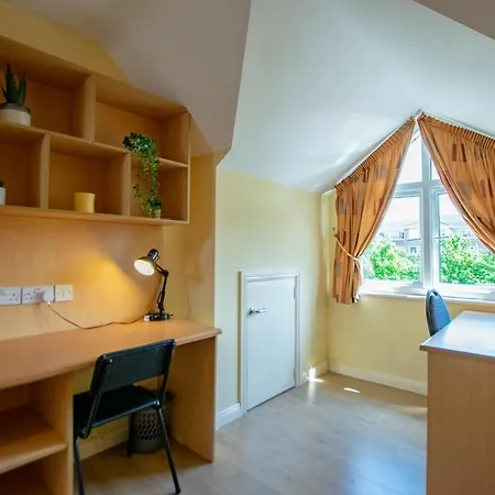 Feriehus Spacious 5 Bedroom House Galway