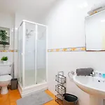 Spacious 5 Bedroom House * غالواي