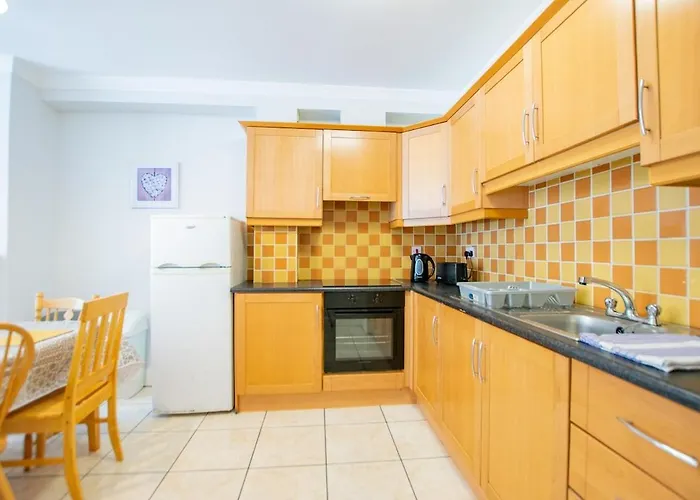 Spacious 5 Bedroom House Galway