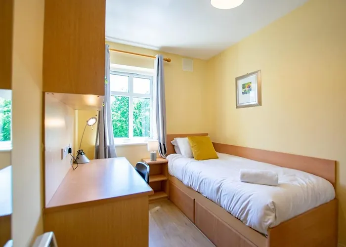 Spacious 5 Bedroom House