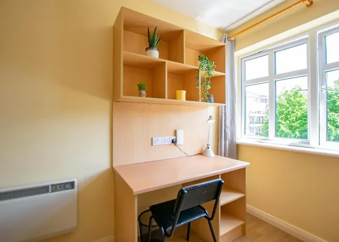 Spacious 5 Bedroom House